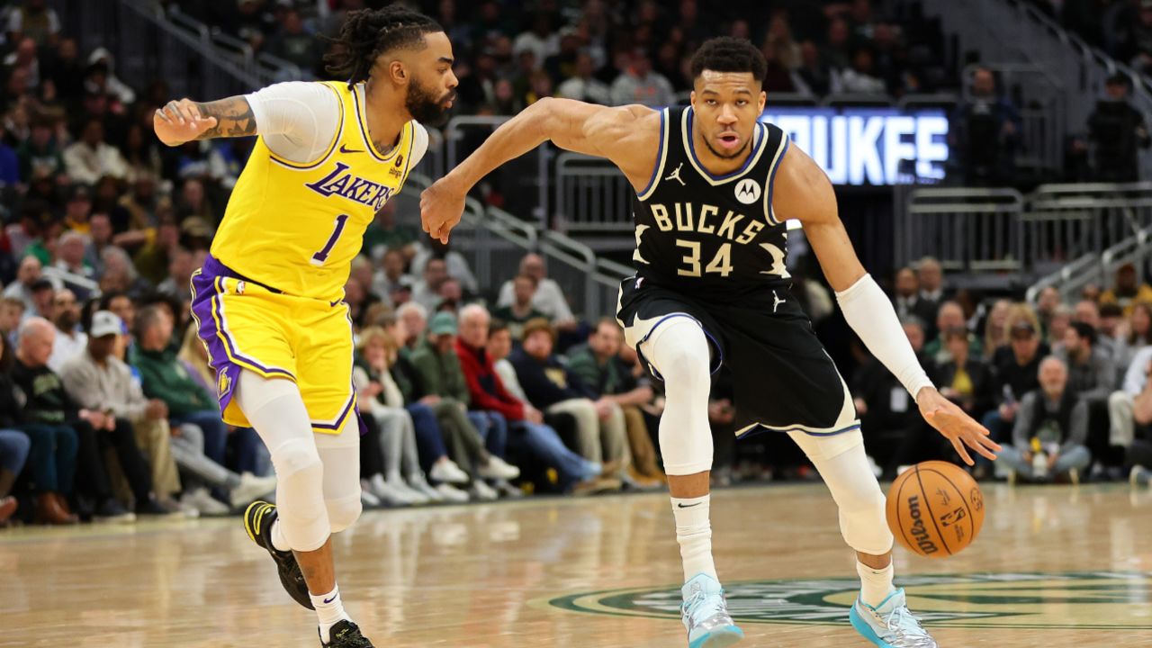 字母哥与80激战巴黎圣日耳曼分钟，爆冷胜负难料！，浓眉哥焦点对战赛场气氛高涨的简单介绍