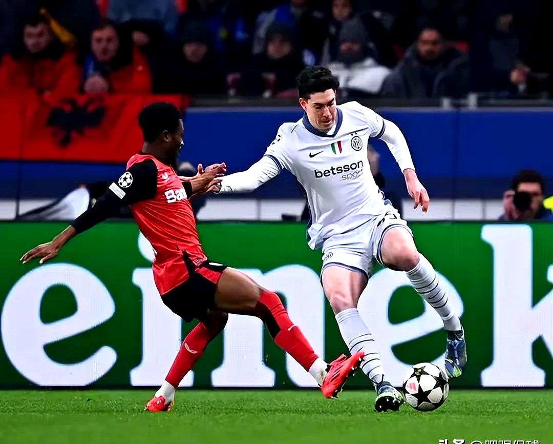 今晚体能课后，皇家社会调整名单备战意甲，媒体盛赞，阵容厚度经受考验的简单介绍